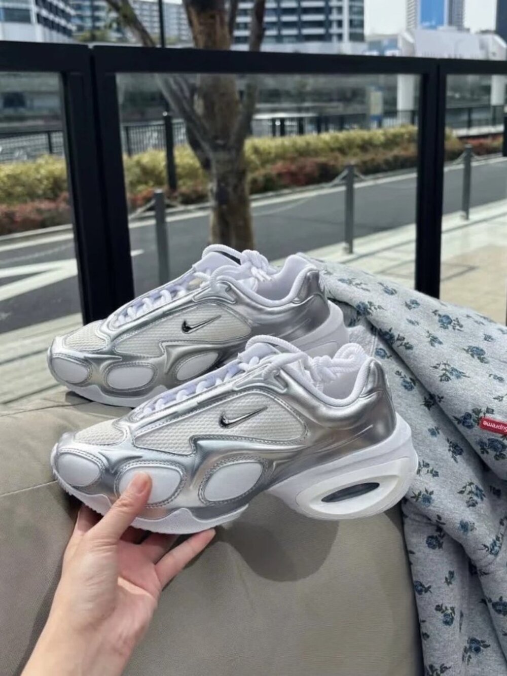 Women's Nike Air Max Muse Sneaker Shoes - White Metallic Silver FV1920-100